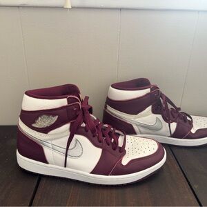 Nike Air Jordan 1 Retro High OG Bordeaux
